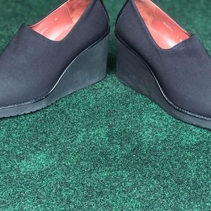 Donald J. Pliner Black Wedges